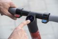 Hulajnoga elektryczna SEAT eXS - kierownica i wywietlacz