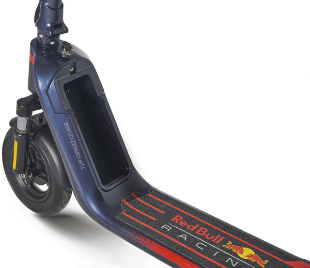 Red Bull Racing TAKE UP - widok na baterie